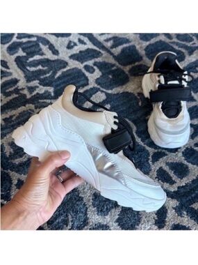 Zara Low Top Sneakers/Shoes Sz 6.5 EU 37 White Black Tan Silver